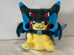 Pokemon 2018 – Mega Charizard X Cape Pikachu Plush A15