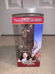 Funko Wizard of Oz: Cowardly Lion Wacky Wobbler New In Box Never Opened