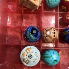 Bakugan Battle Brawlers Dragonoid Figure Ball Set w/ Carrying Case Multicolor