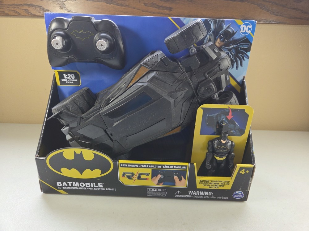 Spin Master DC Comics 1:20 BATMOBILE RC Remote Control Car Batman Action Figure
