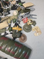Ultimate Corp Lanard/GI Joe Toys 1/6 scale Clothes & Accessories 90’s-2000 B1