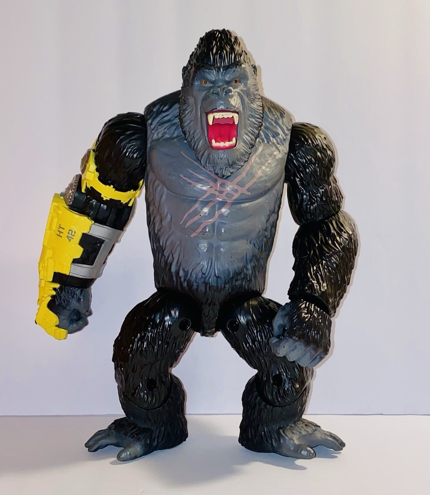Godzilla x Kong Giant King Kong 11″ Figure with B.E.A.S.T. Glove Playmates 2024