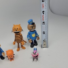 Lot of 5 Dog Man Petey Chief Flippy The Fish Figures Jakks Poseable Joints EUC