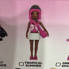 Dress to Impress Mystery Model Tropical Summer Doll Figure Toy & DLC CODE