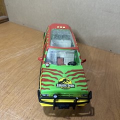Mattel 2020 Jurassic Park 1993 Ford Explorer Model Car 04 Green Yellow Red