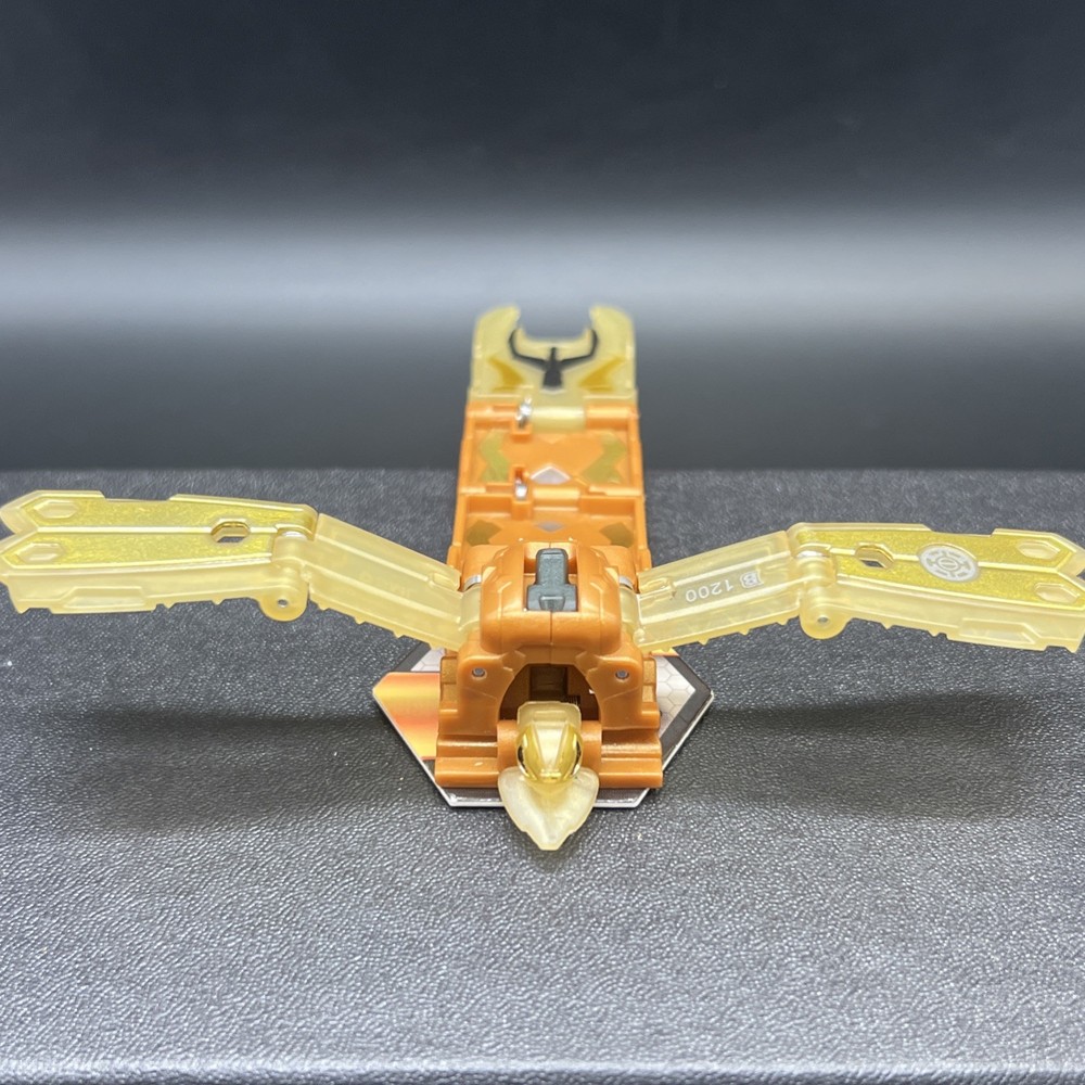 Aurelus Insectra B1200 Bakugan Evolutions
