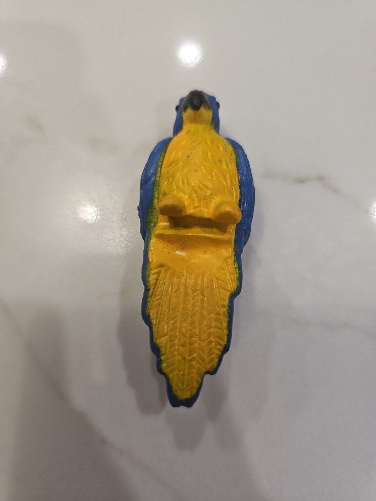 Frankie Parrot bird accessory (1987 Series 4) LJN WWF WWE koko b ware
