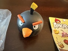 Angry Birds Knex Yellow And Black Birds With 2 Accessories