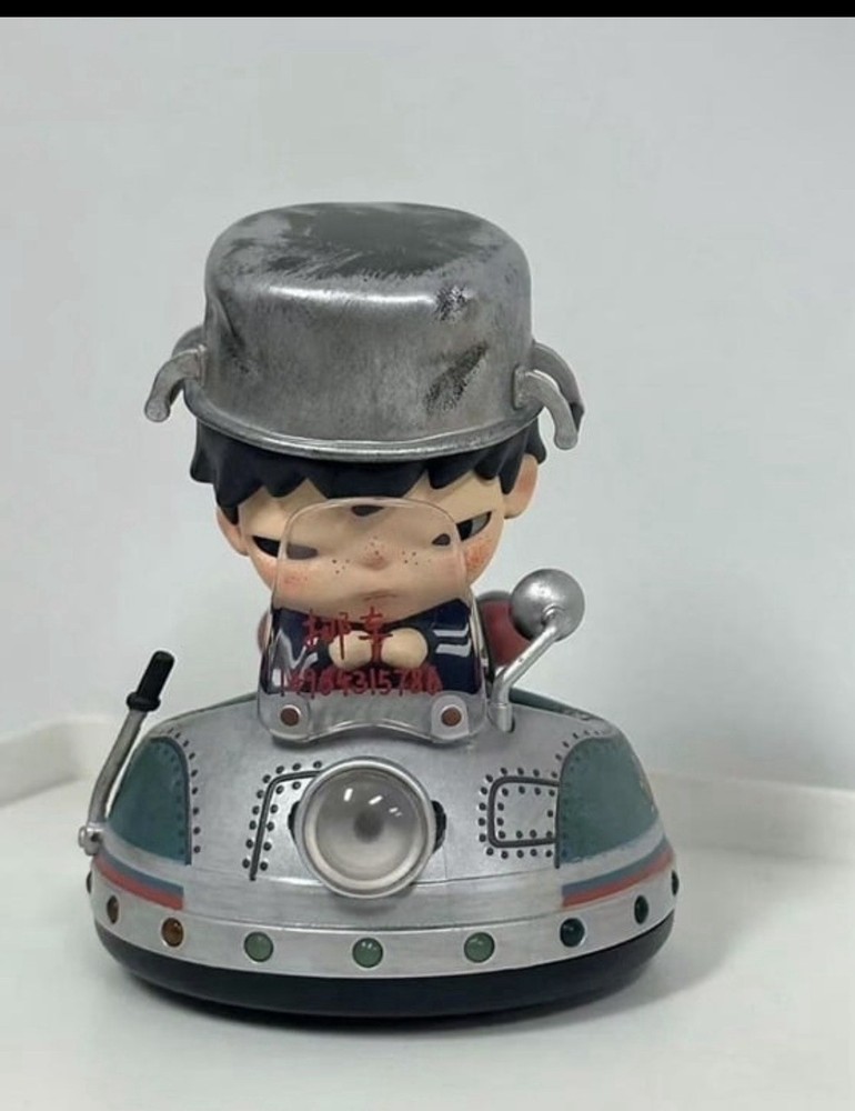 Authentic Hirono The Ufo Chaser Series Limited Edition Figure Gift Toy H9.5cm