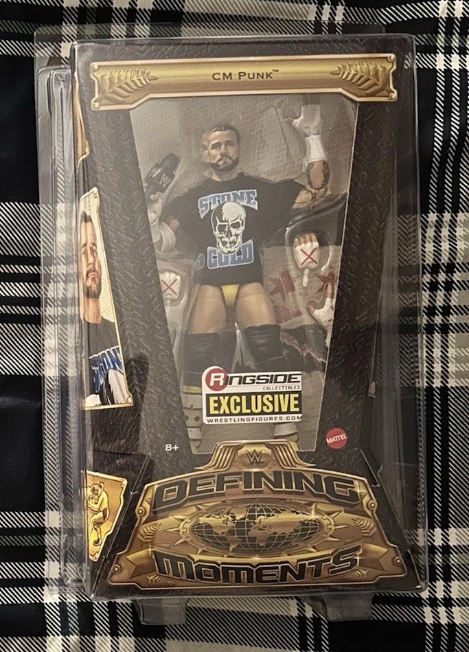 WWE Defining Moments Ringside Exclusive Elite CM Punk Pipebomb Figure