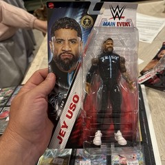 WWE Jey Uso Series 157 Main Event Wrestling Figure Bloodline Yeet DAMAGED CARD