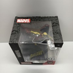 McFarlane Toys Marvel Daredevil #600 Platinum Chase 1:10 Scale Figure with Scene
