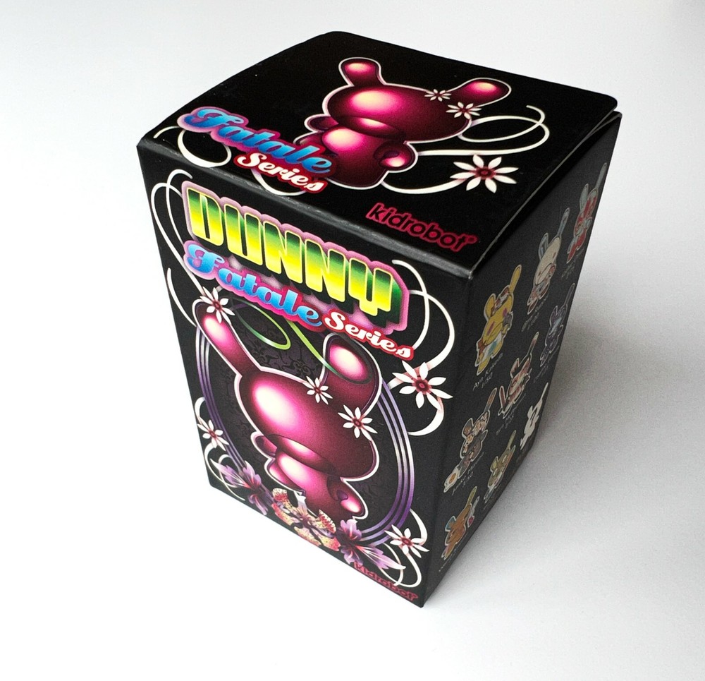 New Sealed Blind Box Kidrobot DUNNY 3″ 2010 – Fatale – Not Available Anywhere!