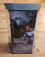 MARVEL STUDIOS 1/6 The Punisher Collectible Action Figure (73400)