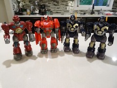 Lot Of 4 VINTAGE HAP-P-KID WALKING LIGHT UP M.A.R.S. 7″ ROBOT ACTION FIGURES C#4