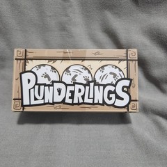 Black Hatchling Crate – Plunderlings Action Figure Pack