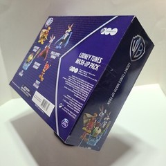 Looney Tunes Mash-Up Pack Super Heroes Series with Five Characters.