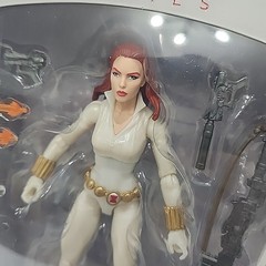 Marvel Legends Black Widow Deadly Origin White Suit Action Figure Hasbro