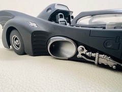 Batman Figure 1:24 1989 Movie Alloy Batmobile (New. No assembly required)