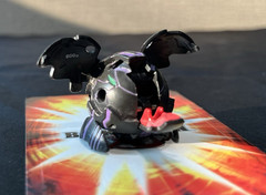 RARE Bakugan B1 Darkus Tuskor 600G Black RARE VHTF