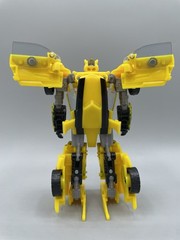 Transformers Generations 30th Anniversary Thrilling 30 Deluxe Class Bumblebee