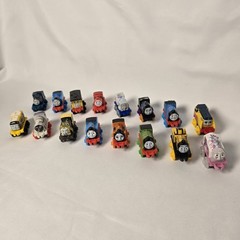 Thomas The Tank Engine & Friends Minis Huge Lot Of 16 Micro Trains