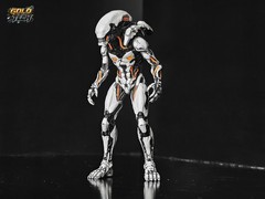 Premium 100mm Sci-Fi Bio-Mechanical Entity – Resin Collectible Figure 1/18 “3.94