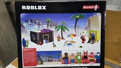 ROBLOX 28 PCS Action Figure ARSENAL OPERATION BEACH DAY Deluxe Playset NEW