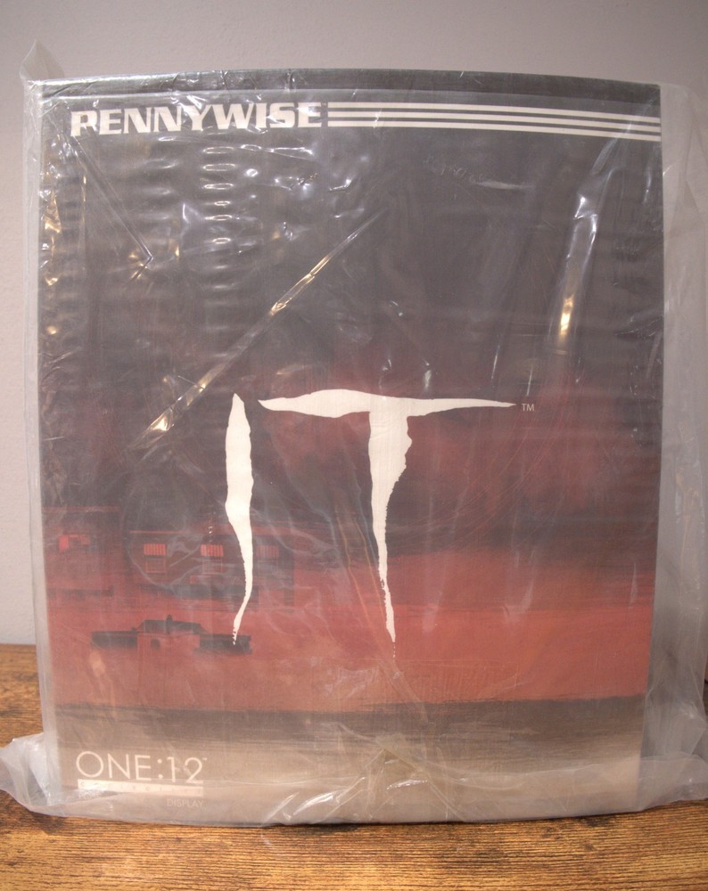 Mezco ONE:12 COLLECTIVE IT: Pennywise Action Figure BRAND NEW