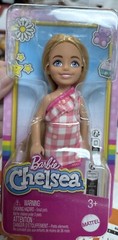 Mattel Barbie Family And Friends Club Chelsea Blonde Pink And White Dress Do NEW