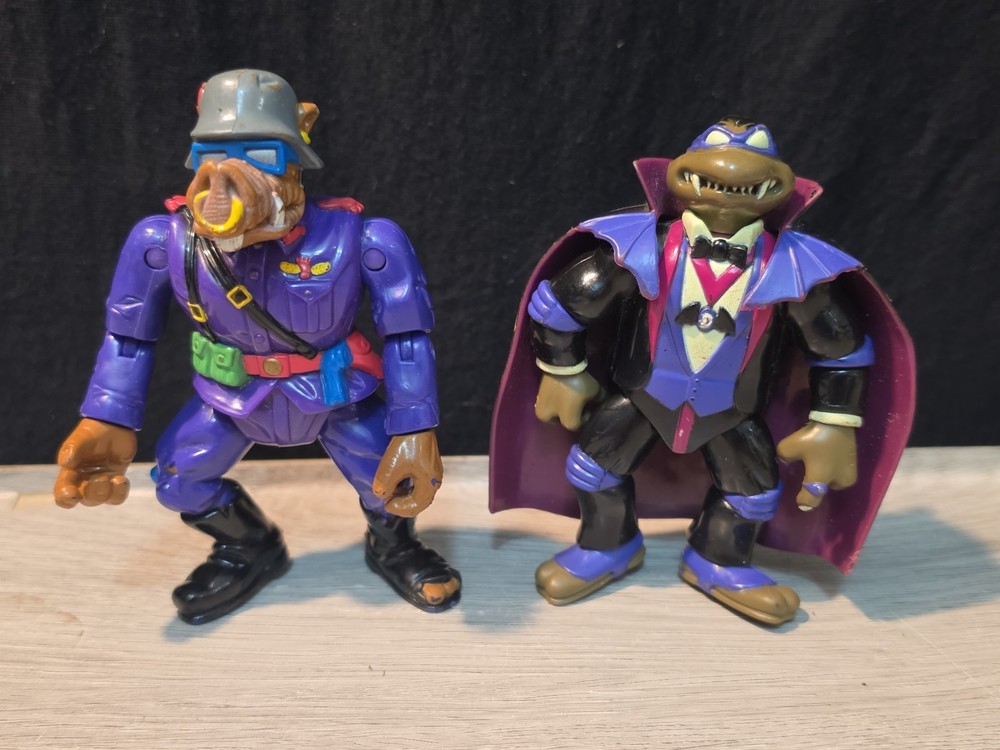 TMNT Private Porknose Bebop 1992 Donatello Dracula 1993 Universal Playmates