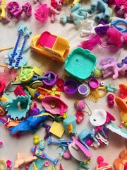 Huge Mixed Lot My Little Pony, 72 Ponies Over 100 Various Accessories 3 Playsets