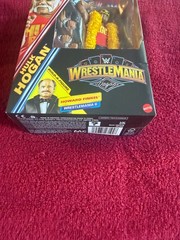 WWE Elite Wrestlemania Hulk Hogan new in box defender case