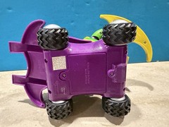 RUMBLE ROBOT Lot Of 2 Battle Bot Mix Team Fight Toy No Remote Turns On And sound