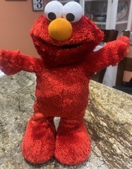 2002 Mattel Fisher Price Hokey Pokey Elmo Sings Dances Works