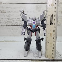 Hasbro Transformers Earthspark Megatron Deluxe 2023 5″ Adjustable Action Figure