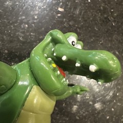 2000 RAINFOREST CAFE Alligator Toy Action Figures NILE alligator