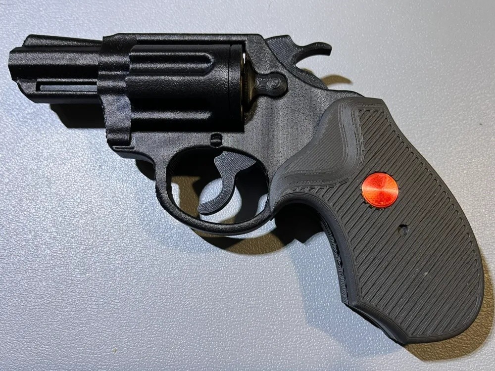 .32 cal Detective Special Revolver 1:1 Prop Cosplay