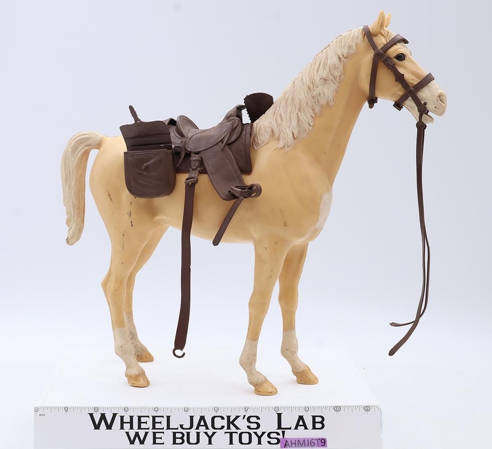 Thunderbolt Canadian Palomino Horse w/Complete Tack Johnny West Marx 12″ Vintage