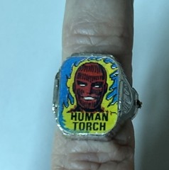 Marvel VTG 1966 Human Torch / Dr. Doom Vari Vue Ring-Gumball-Flicker-silver