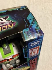 Hasbro Transformers Legacy Evolution Walgreens Excl. Deluxe Class Autobot Medix