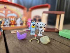 Bluey School Playset w/ Figures And Accessories, The Terriers, Chloe, Rusty, Etc