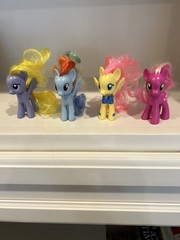 My Little Pony – Lot of 4 Various Colors 3” Height 2010