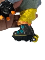 VINTAGE 1994 MATTEL STREET SHARKS BLADES ACTION FIGURE STREEX ROLLER BLADER READ