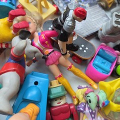Massive Mixed Lot Of 90+ Toys Action Figures Toy Various Brands And Ages