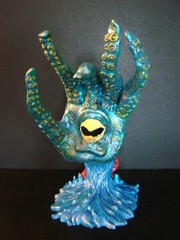 OCTO HAND Custom Kidrobot Santa Cruz Skateboards Screaming Hand Figure