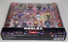 Roblox Classics Series 7 Action Figure Exclusive Virtual Item Target Damaged Box
