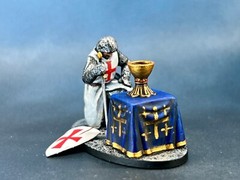 Action Figure Templar Knight with the grail Collectible Miniature Painted 40mm