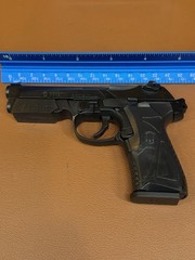 Mini Model Gun Beretta 90TWO Black Shell Eject 2 Tone 90 TWO Toy Collector Alloy