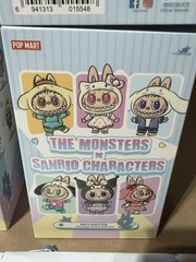 The Monsters x Hello Kitty Plush Pendant – SECRET CLASSIC HELLO KITTY